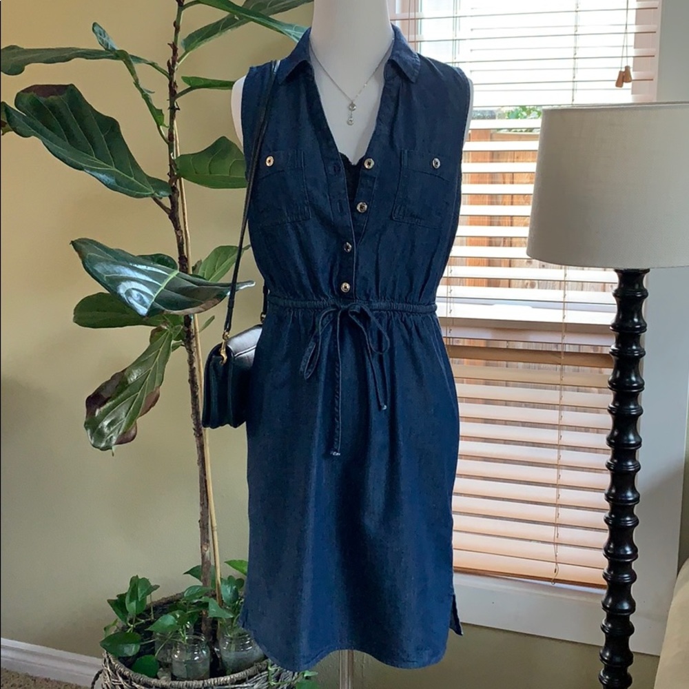 WHBM sleeveless chambray tie waist dress SZ 4